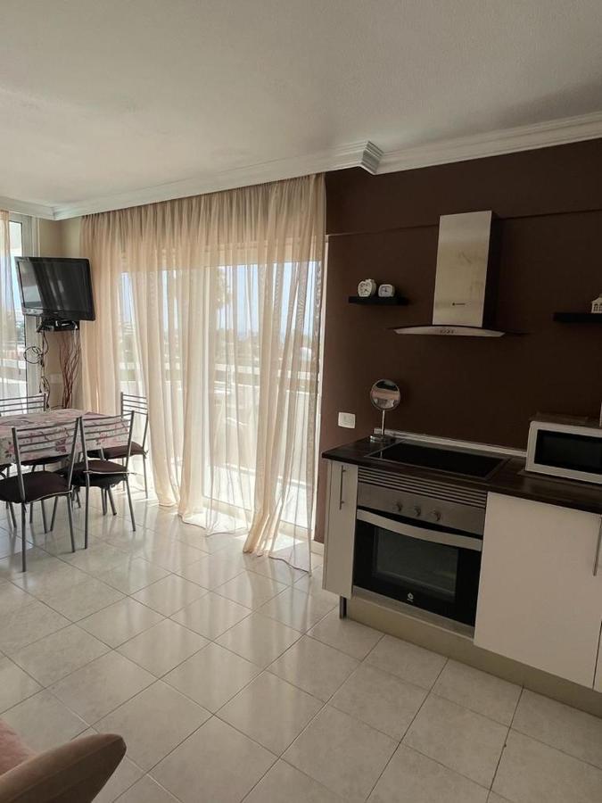 Cozy Apartment Near The Beach Playa de las Américas Extérieur photo